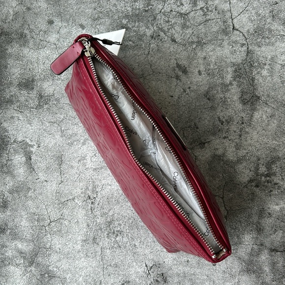 Calvin Klein Maroon Monogram Travel Bag - Picture 7 of 8